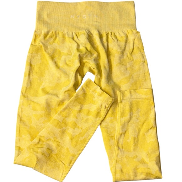 NVGTN Pants - NVGTN Sunshine Yellow Camo Seamless Leggings XS